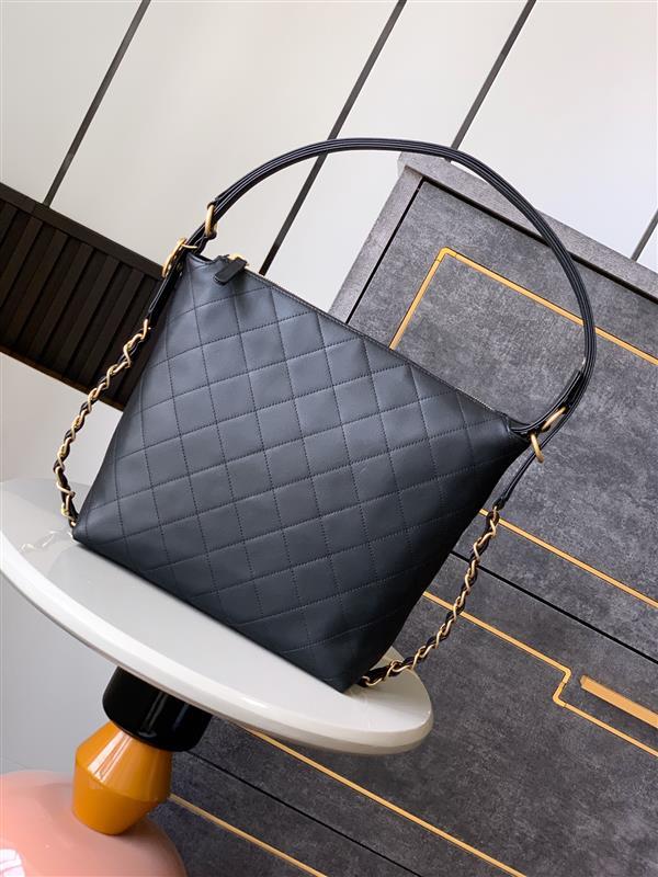 2026127213722183 900